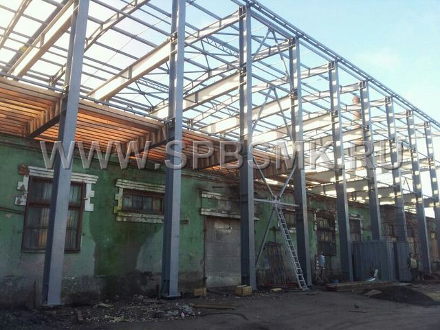 Монтаж металлоконструкций при строительстве каркасного здания